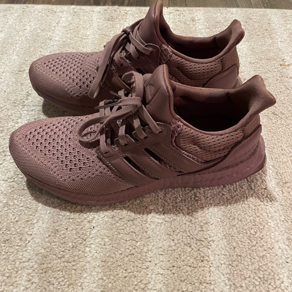 Adidas Ultra Boost Sneakers - Mauve NWOT